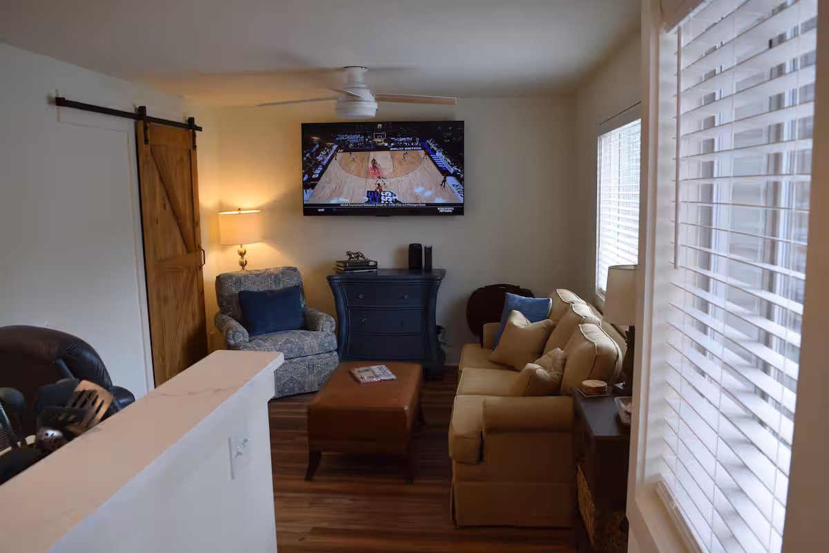 Leanne's Gameday Getaway in Auburn, Alabama